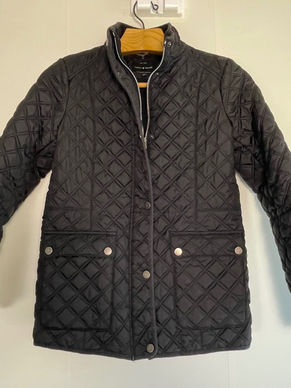 Lucky Brand Black Diamond Quilted Barn Jacket Coat Puffer Silver Snaps Size M
